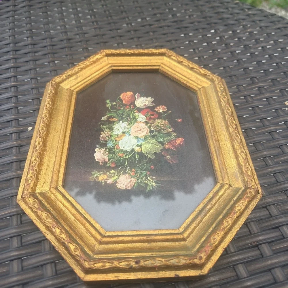 Vtg Florentine Italy Ornate Gold Wood Frame Octagon Glass Floral Print Cottage
